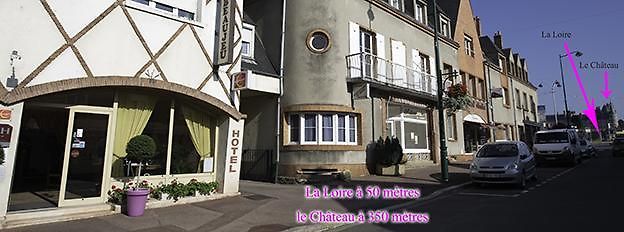 Entrez et tapons la causette (archive 21)... - Page 19 Anne-De-Beaujeu-Hotel-Gien-Exterior